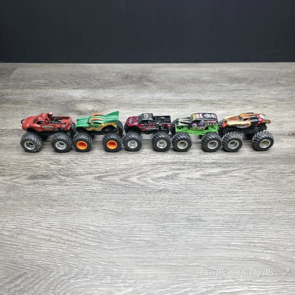 Hot Wheels Monster Jam Trucks - Set Of 5 - Grave Digger, Taz,‎ Mutt, Reptile, +
